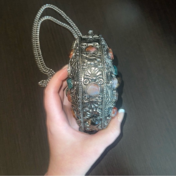 Vintage Metal Gemstone Crossbody Purse - Picture 7 of 8